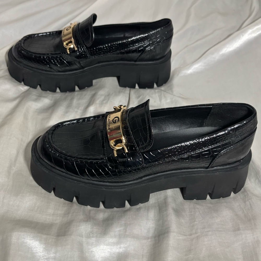 GBG Los Angeles Platform Loafers Women’s 8